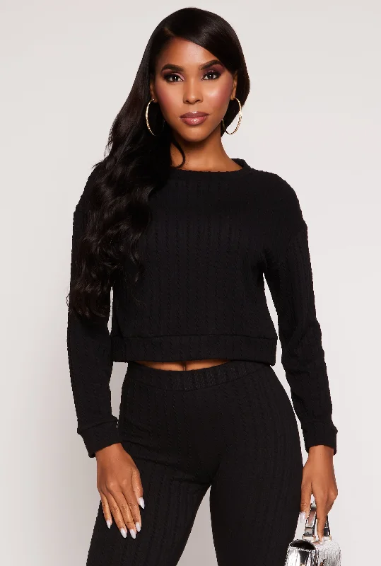 Ribbed Knit Pullover Sweater