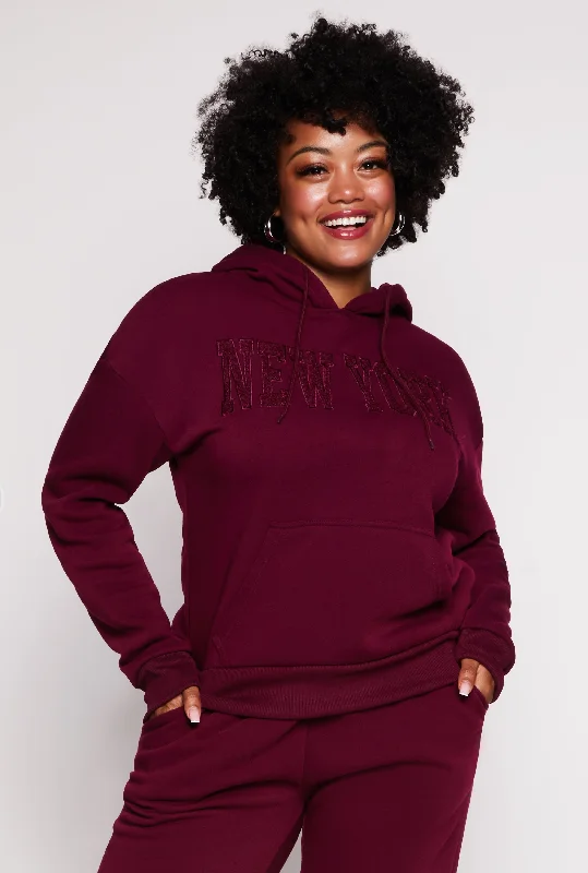 Plus Size New York Chenille Graphic Pullover Hoodie